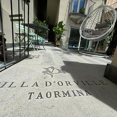 Villa D'Orville Luxury Suites Taormina Buitenkant foto