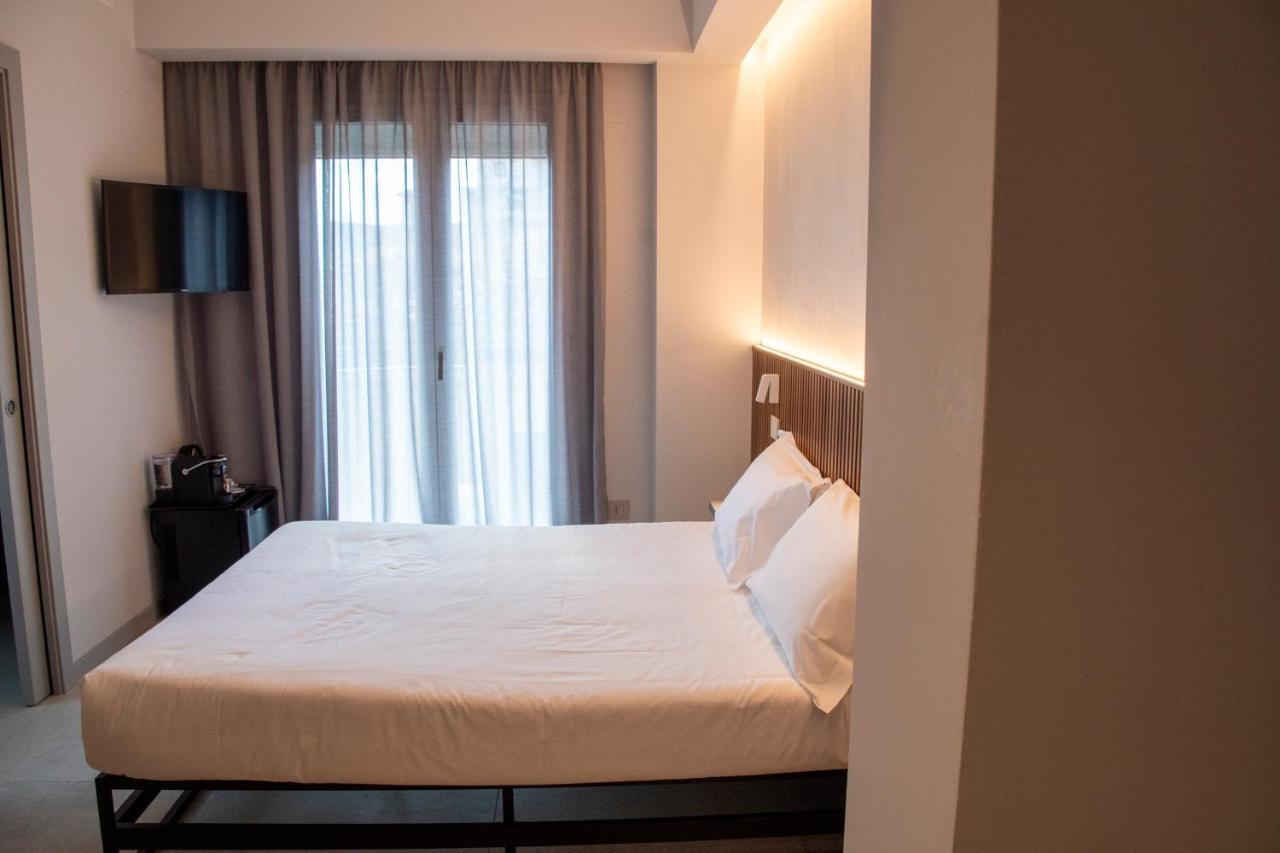 Villa D'Orville Luxury Suites Taormina Buitenkant foto
