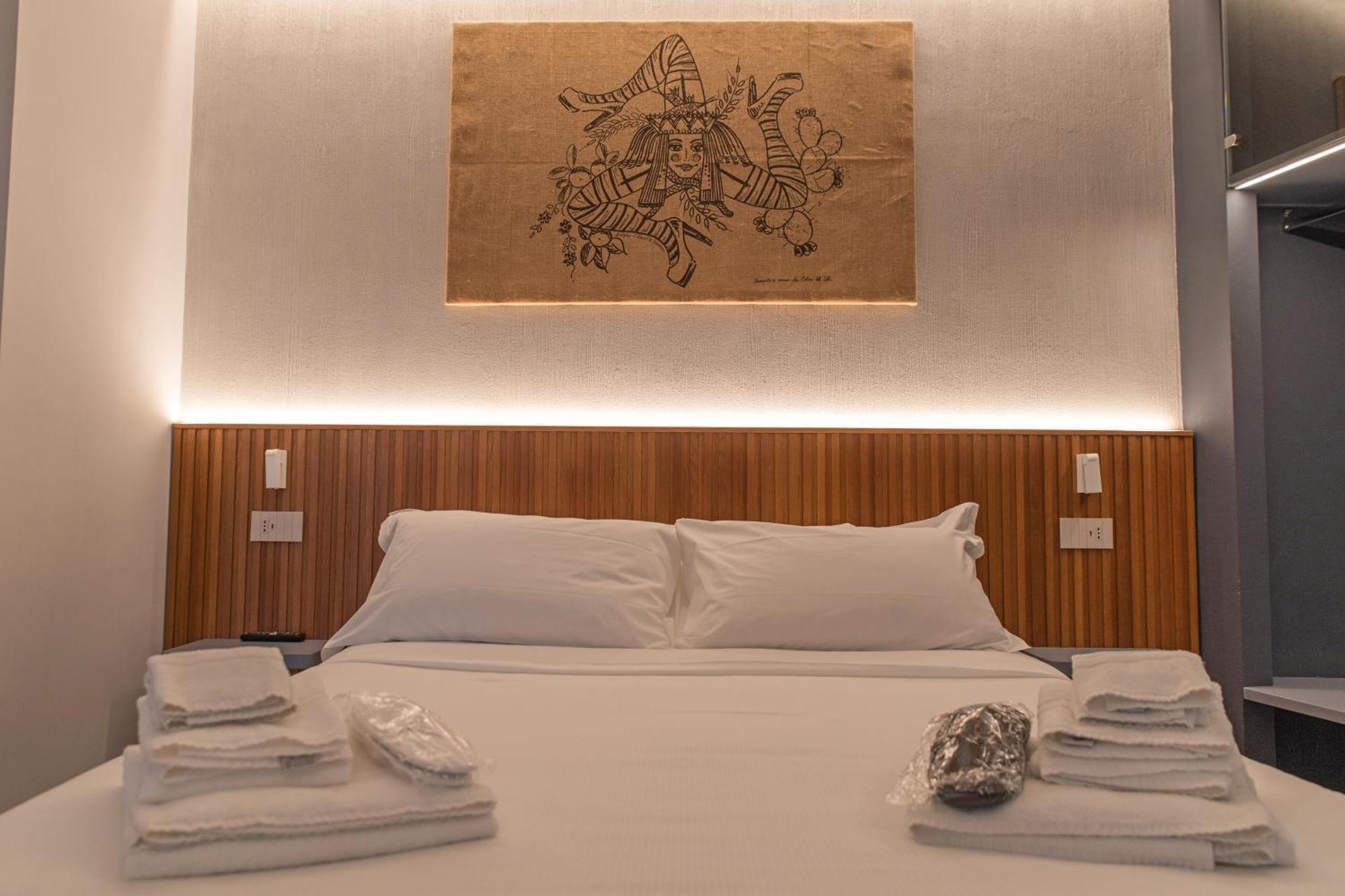 Villa D'Orville Luxury Suites Taormina Buitenkant foto