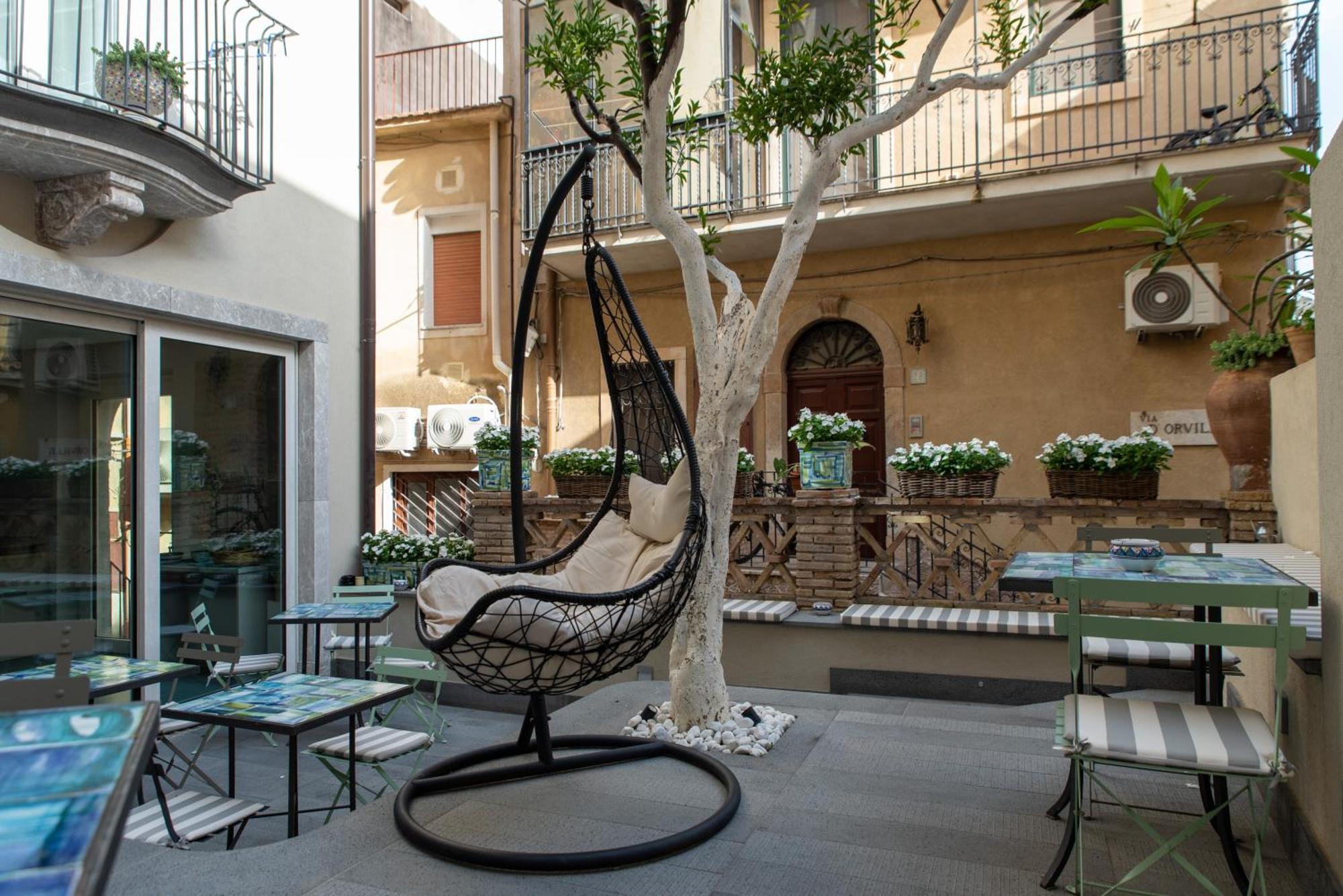Villa D'Orville Luxury Suites Taormina Buitenkant foto
